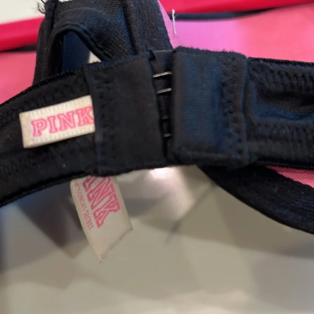 PINK Victoria's Secret padded, underwire & push up Black Bra. 32A - Picture 6 of 8